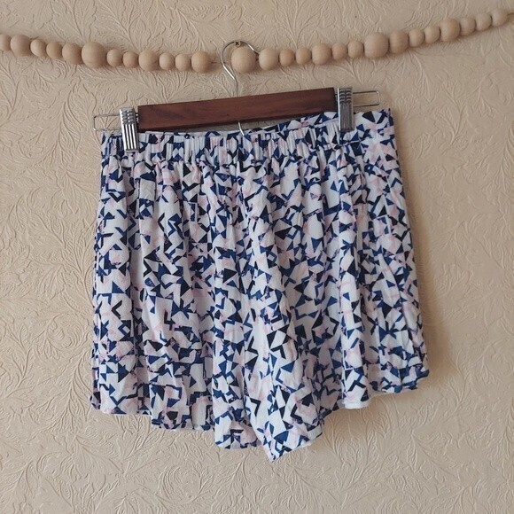 Cupcakes & Cashmere geometric print high waist shorts small - Picture 2 of 8